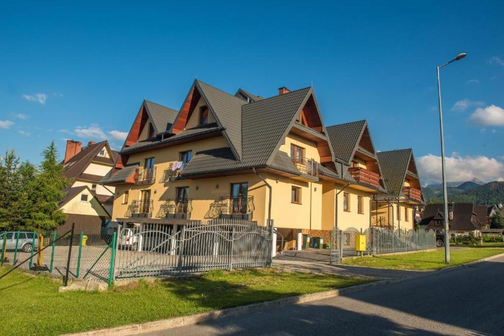 Apartamenty I Pokoje Goscinne Nowita Закопане Екстер'єр фото