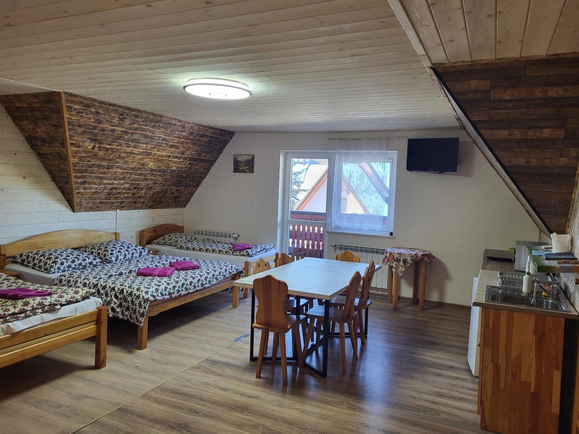 Apartamenty I Pokoje Goscinne Nowita Закопане Екстер'єр фото