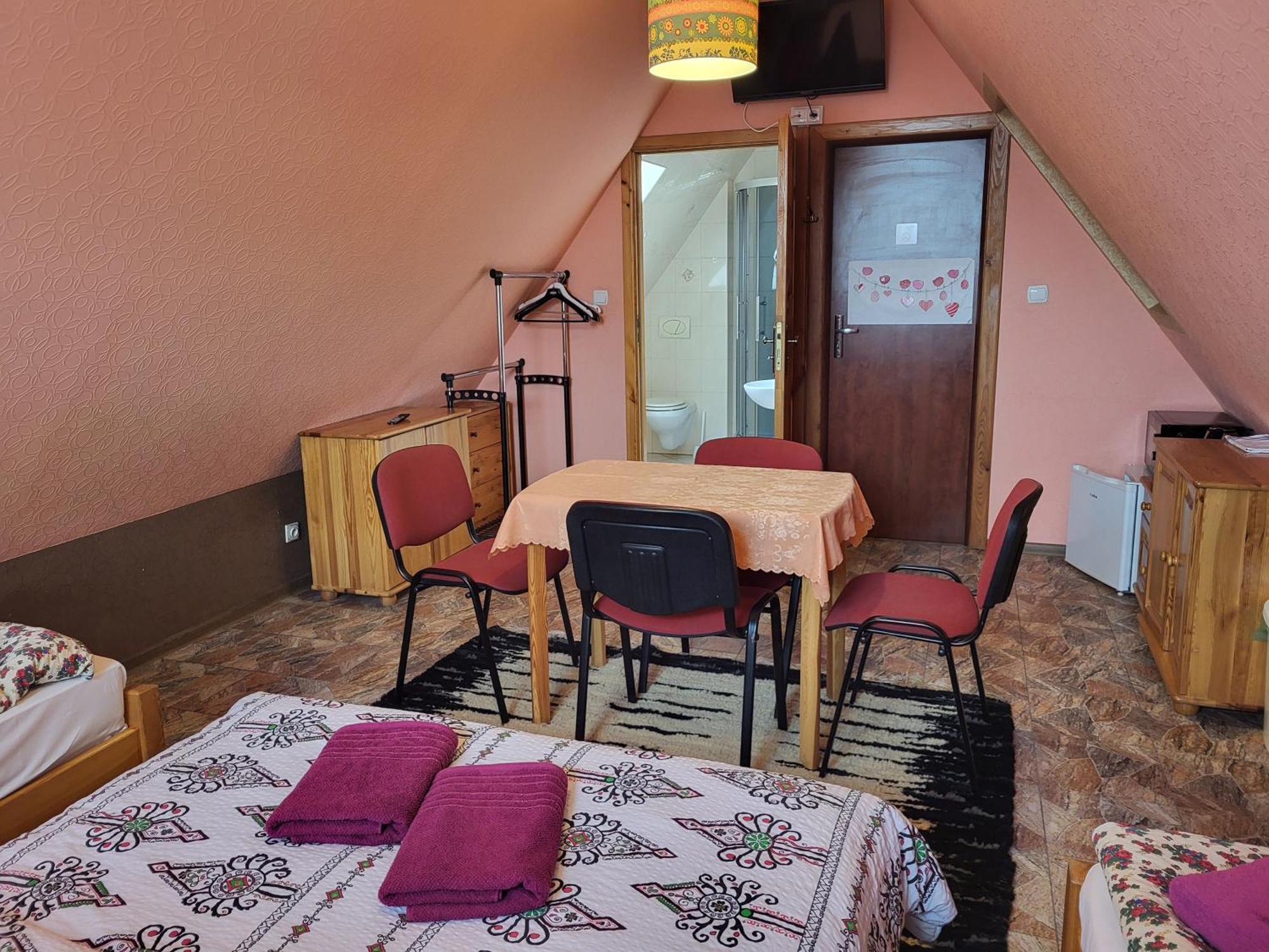 Apartamenty I Pokoje Goscinne Nowita Закопане Номер фото